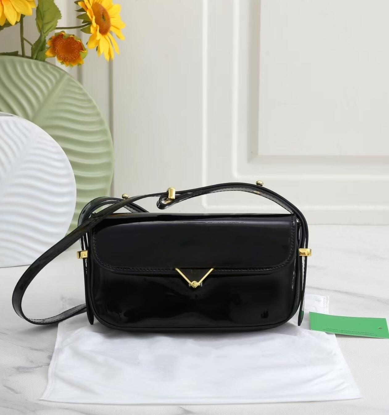 High-Quality Black Leather Tot – обзор и цена Top Handle Structured