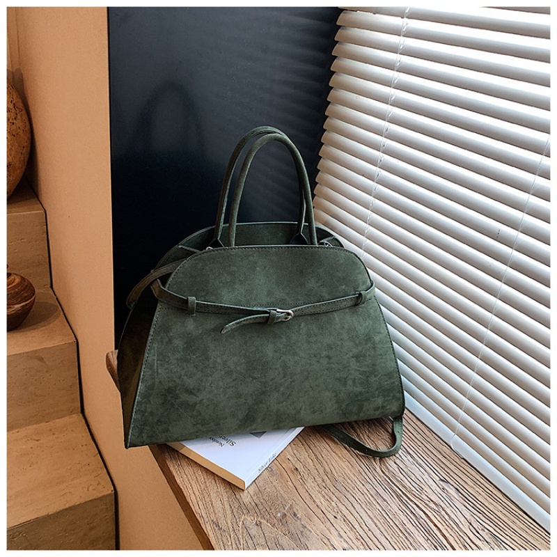Structured dome-shaped handbag – обзор и цена Top Handle Structured