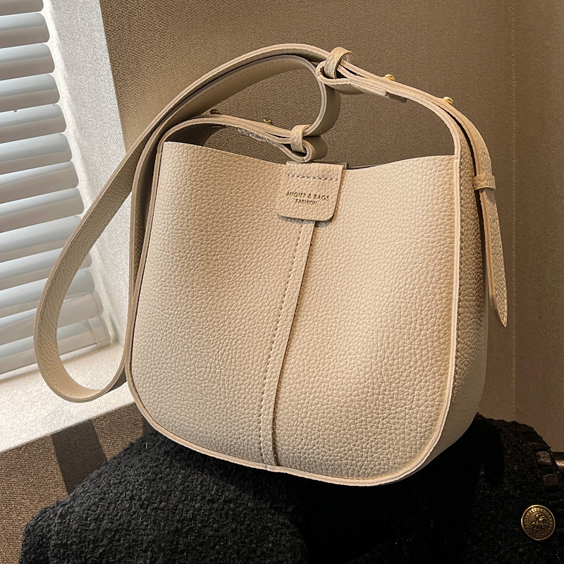 Versatile small handbag for wo – обзор и цена Women Bags 2026 Trends