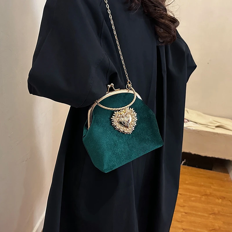 Chains Velvet Frame Heart Dinn – обзор и цена Women Hand Bags Sale